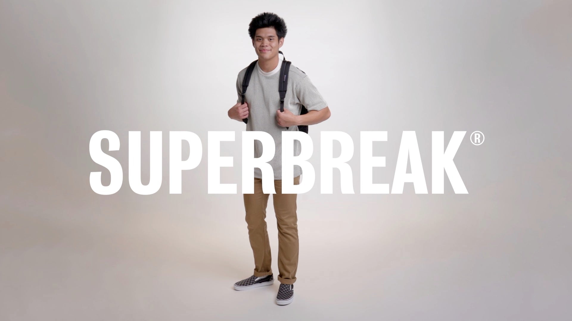 Load video: JanSport SuperBreak Product Video
